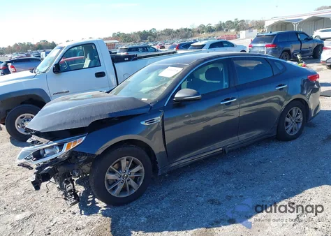 2018 Kia Optima Lx z USA, uszkodzony, nr VIN KNAGT4L35J5220142